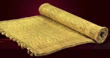 Handmade grass yoga mat